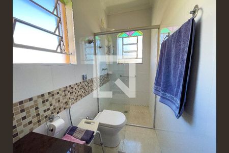 Casa à venda com 247m², 3 quartos e 3 vagasBanheiro da Suíte