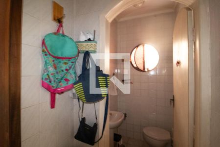 Casa à venda com 300m², 7 quartos e 3 vagasBanheiro 2