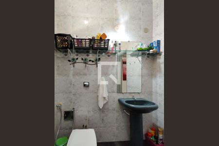 Apartamento à venda com 77m², 2 quartos e 1 vaga Apartamento à venda com 77m², 2 quartos e 1 vagaBanheiro Corredor