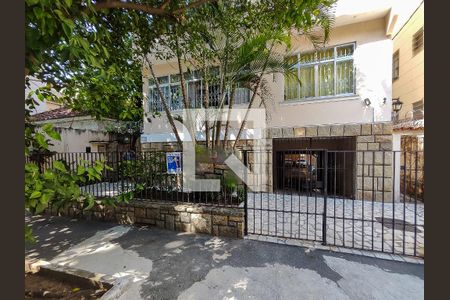 Apartamento à venda com 77m², 2 quartos e 1 vaga Apartamento à venda com 77m², 2 quartos e 1 vagaFachada e portaria