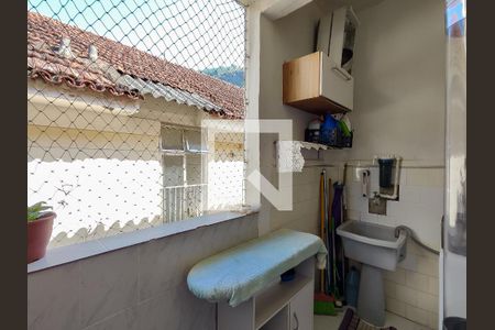 Apartamento à venda com 77m², 2 quartos e 1 vaga Apartamento à venda com 77m², 2 quartos e 1 vagaÁrea de Serviço