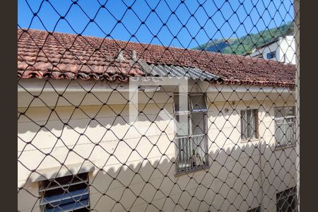 Apartamento à venda com 77m², 2 quartos e 1 vaga Apartamento à venda com 77m², 2 quartos e 1 vagaÁrea de Serviço