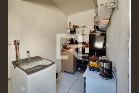 Apartamento à venda com 77m², 2 quartos e 1 vaga Apartamento à venda com 77m², 2 quartos e 1 vagaÁrea de Serviço