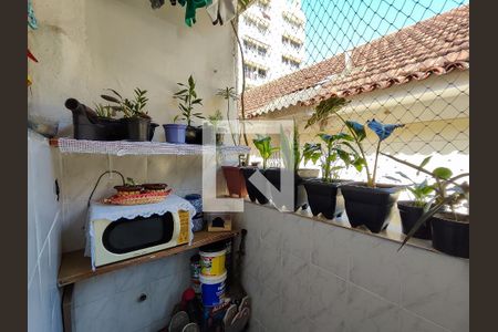 Apartamento à venda com 77m², 2 quartos e 1 vaga Apartamento à venda com 77m², 2 quartos e 1 vagaÁrea de Serviço