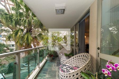 Apartamento à venda com 267m², 3 quartos e 2 vagas Apartamento à venda com 267m², 3 quartos e 2 vagasVaranda da Sala