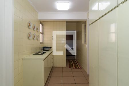 Apartamento à venda com 267m², 3 quartos e 2 vagas Apartamento à venda com 267m², 3 quartos e 2 vagasÁrea de Serviço