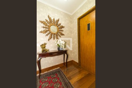 Apartamento à venda com 267m², 3 quartos e 2 vagas Apartamento à venda com 267m², 3 quartos e 2 vagasHall de entrada