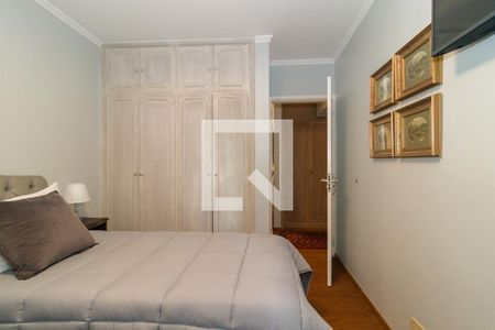 Apartamento à venda com 267m², 3 quartos e 2 vagas Apartamento à venda com 267m², 3 quartos e 2 vagasQuarto 3