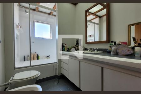 Apartamento para alugar com 178m², 3 quartos e 2 vagasBanheiro da suíte