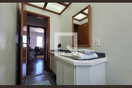 Apartamento para alugar com 178m², 3 quartos e 2 vagasBanheiro