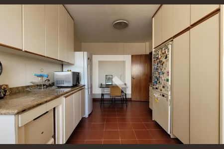 Apartamento para alugar com 178m², 3 quartos e 2 vagasCozinha