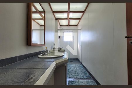 Apartamento para alugar com 178m², 3 quartos e 2 vagasBanheiro