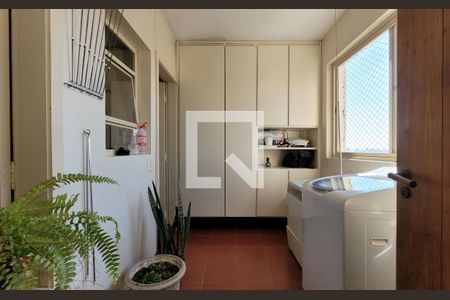 Apartamento para alugar com 178m², 3 quartos e 2 vagasLavanderia