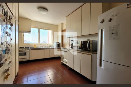 Apartamento para alugar com 178m², 3 quartos e 2 vagasCozinha