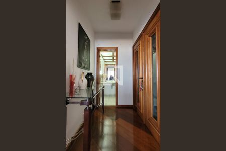 Hall de entrada de apartamento para alugar com 3 quartos, 178m² em Centro, Santo André