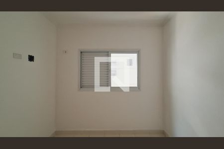 QUARTO de apartamento para alugar com 2 quartos, 72m² em Caiçara, Praia Grande