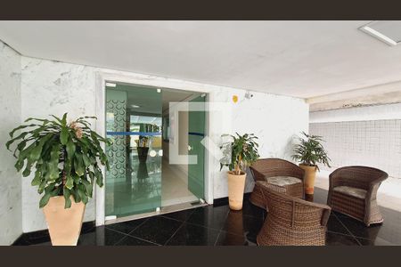 Apartamento para alugar com 72m², 2 quartos e 1 vagaENTRADA