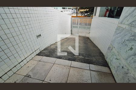 Apartamento para alugar com 72m², 2 quartos e 1 vagaRAMPA DA GARAGEM
