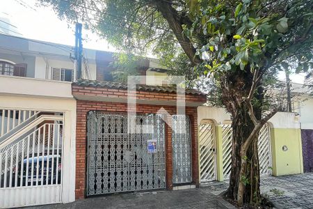 Casa à venda com 168m², 3 quartos e 4 vagasFachada + plaquinha