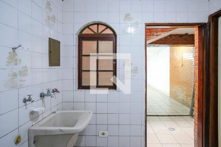 Casa à venda com 168m², 3 quartos e 4 vagasÁrea de serviço