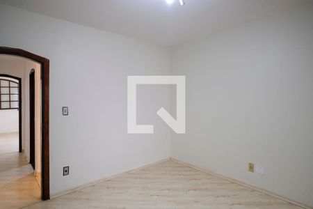 Casa à venda com 168m², 3 quartos e 4 vagasQuarto 2