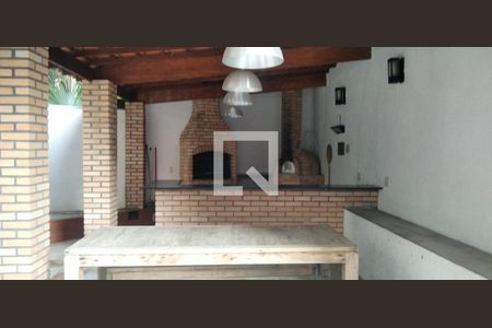 Apartamento à venda com 109m², 3 quartos e 2 vagas Apartamento à venda com 109m², 3 quartos e 2 vagasÁrea comum - Churrasqueira