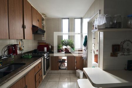 Apartamento para alugar com 136m², 3 quartos e 1 vaga Apartamento para alugar com 136m², 3 quartos e 1 vagaCozinha