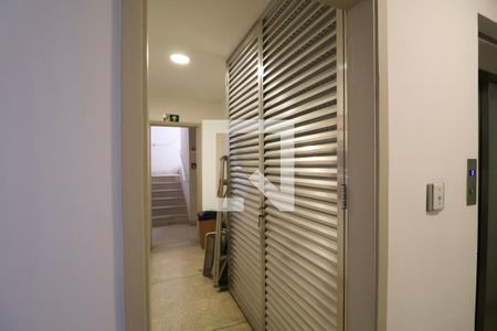 Apartamento para alugar com 136m², 3 quartos e 1 vaga Apartamento para alugar com 136m², 3 quartos e 1 vagaCorredor - Armario