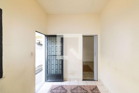 Sala de casa para alugar com 1 quarto, 55m² em Campo Grande, Rio de Janeiro