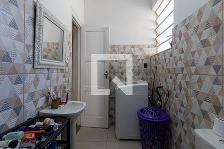 Apartamento à venda com 67m², 2 quartos e sem vaga Apartamento à venda com 67m², 2 quartos e sem vagaBanheiro