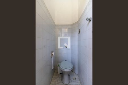 Apartamento à venda com 67m², 2 quartos e sem vaga Apartamento à venda com 67m², 2 quartos e sem vagaBanheiro de Serviço