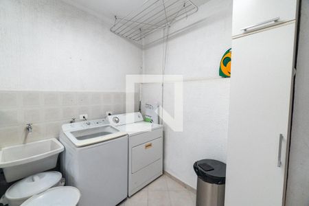 Casa à venda com 187m², 3 quartos e 4 vagas Casa à venda com 187m², 3 quartos e 4 vagasÁrea de Serviço
