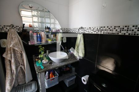 Casa à venda com 150m², 2 quartos e sem vagaBanheiro da Suíte 2