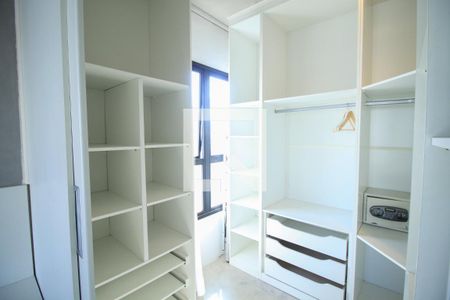 Apartamento à venda com 73m², 2 quartos e 2 vagasCloset