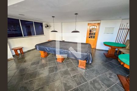 Apartamento à venda com 210m², 2 quartos e 1 vaga Apartamento à venda com 210m², 2 quartos e 1 vagaÁrea comum - Salão de jogos