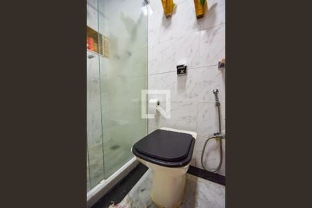 Apartamento à venda com 210m², 2 quartos e 1 vaga Apartamento à venda com 210m², 2 quartos e 1 vagaBanheiro Social