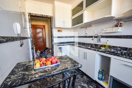 Apartamento à venda com 210m², 2 quartos e 1 vaga Apartamento à venda com 210m², 2 quartos e 1 vagaCozinha