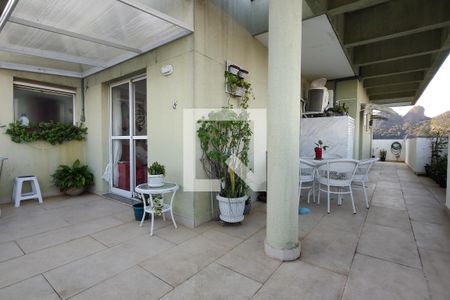 Apartamento à venda com 146m², 3 quartos e 2 vagasCobertura