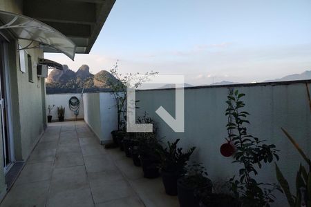 Apartamento à venda com 146m², 3 quartos e 2 vagasCobertura