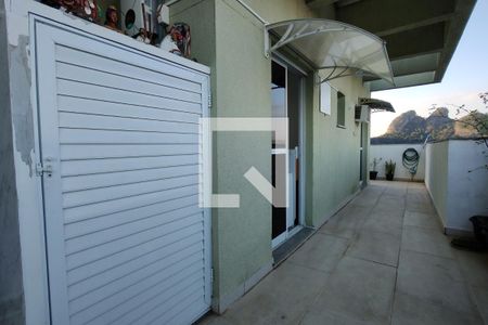 Apartamento à venda com 146m², 3 quartos e 2 vagasCobertura