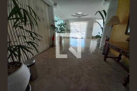 Apartamento à venda com 306m², 3 quartos e 1 vagaFoto 03