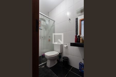 Casa para alugar com 300m², 4 quartos e 6 vagas Casa para alugar com 300m², 4 quartos e 6 vagasBanheiro da Suíte