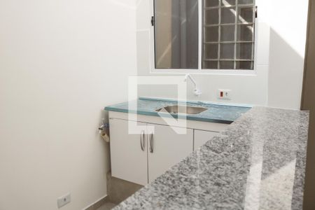 Cozinha de kitnet/studio para alugar com 1 quarto, 25m² em Santana, São Paulo