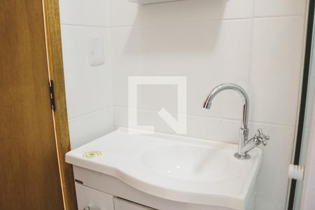 Banheiro de kitnet/studio para alugar com 1 quarto, 25m² em Santana, São Paulo