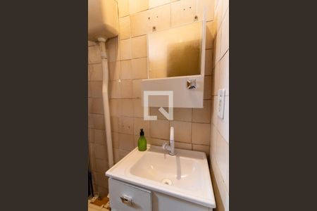 Apartamento à venda com 70m², 2 quartos e 1 vaga Apartamento à venda com 70m², 2 quartos e 1 vagaBanheiro