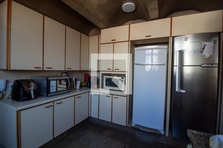 Apartamento à venda com 320m², 4 quartos e 4 vagas Apartamento à venda com 320m², 4 quartos e 4 vagasCozinha