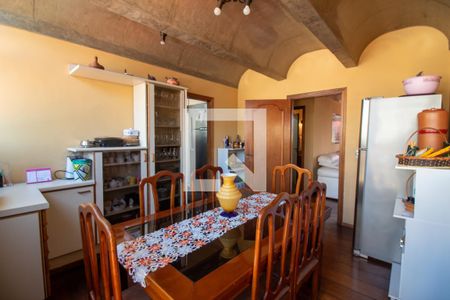 Apartamento à venda com 320m², 4 quartos e 4 vagas Apartamento à venda com 320m², 4 quartos e 4 vagasCopa