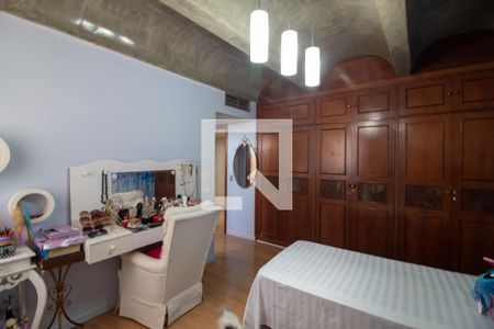 Apartamento à venda com 320m², 4 quartos e 4 vagas Apartamento à venda com 320m², 4 quartos e 4 vagasSuíte 2