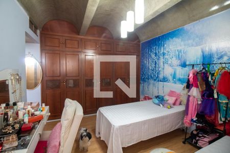 Apartamento à venda com 320m², 4 quartos e 4 vagas Apartamento à venda com 320m², 4 quartos e 4 vagasSuíte 2