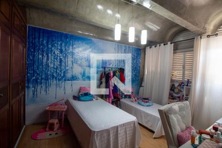 Apartamento à venda com 320m², 4 quartos e 4 vagas Apartamento à venda com 320m², 4 quartos e 4 vagasSuíte 2